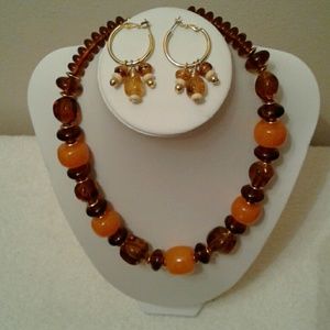 Ladies Beaded Necklace & Earrings Set